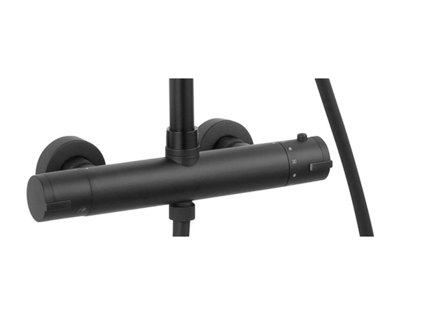 Dusjsystem Ferro Trevi Med termostat - Svart matt
